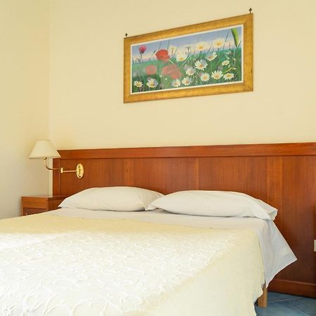Villa Acacia Понца Екстер'єр фото